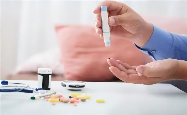 糖尿病人注意：夜间有这些症状，说明血糖高了，要抓紧控制！